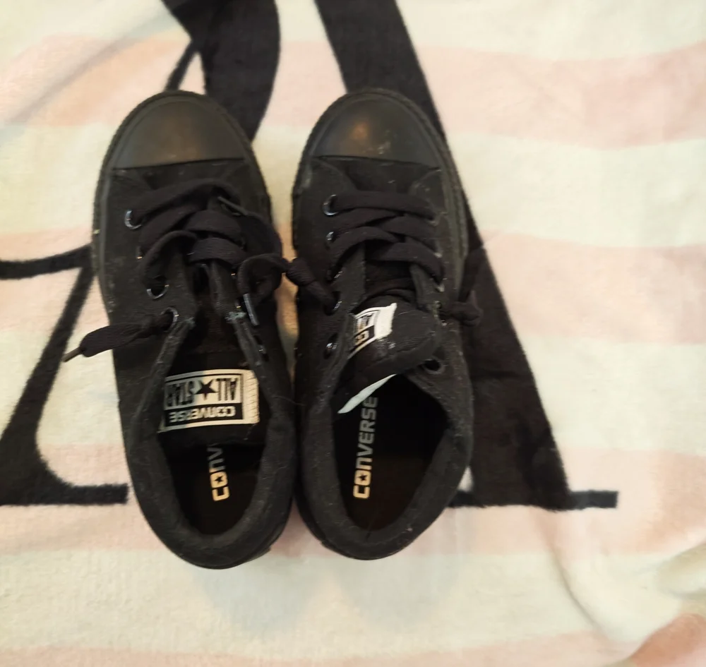 Converse Kids Black Low-Top Canvas Sneakers